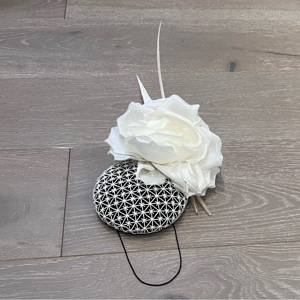 Piers Atkinson fascinator hat